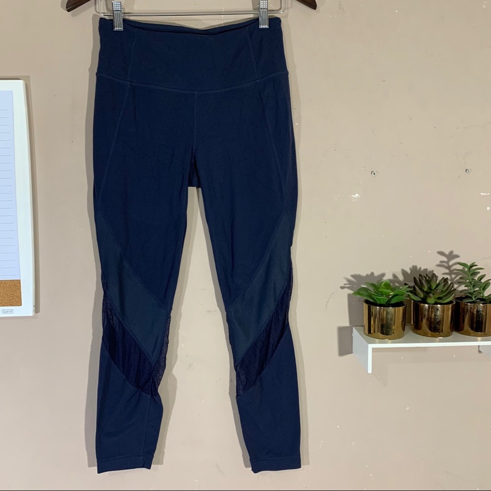 Athleta Navy Blue Mesh Shine Salutation Leggings - Picture 2 of 9